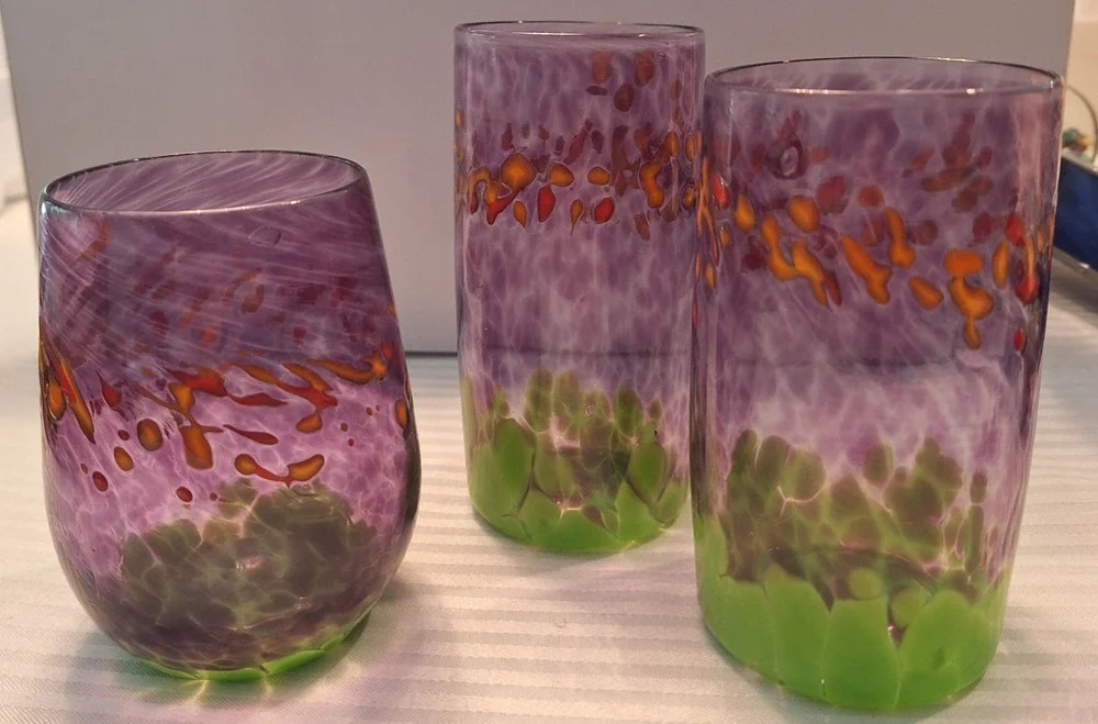 Michael Mortara 2400 Fahrenheit Studio Art Glass Glasses Purple Confetti Set